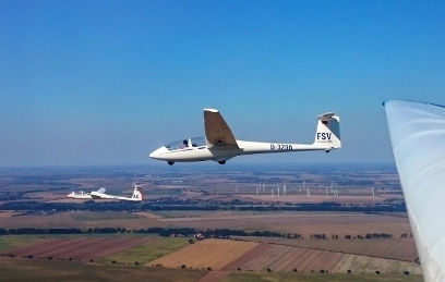Schülerhort zu Besuch am Flugplatz