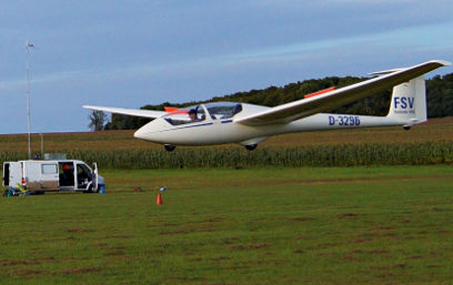 Schülerhort zu Besuch am Flugplatz